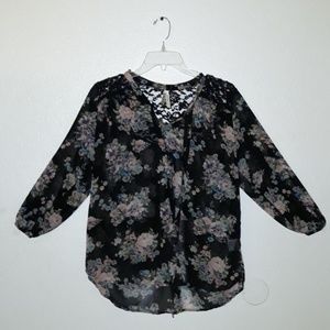 Floral Blouse W/Lace